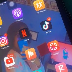 Meet your Posher, Jada